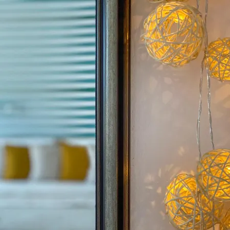 Modern - Meters Away From The 아파트 포마리