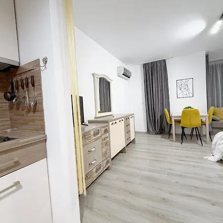 Modern - Meters Away From The Apartman