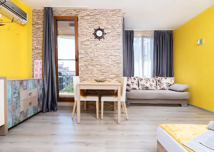 Apartman Modern - Meters Away From The *