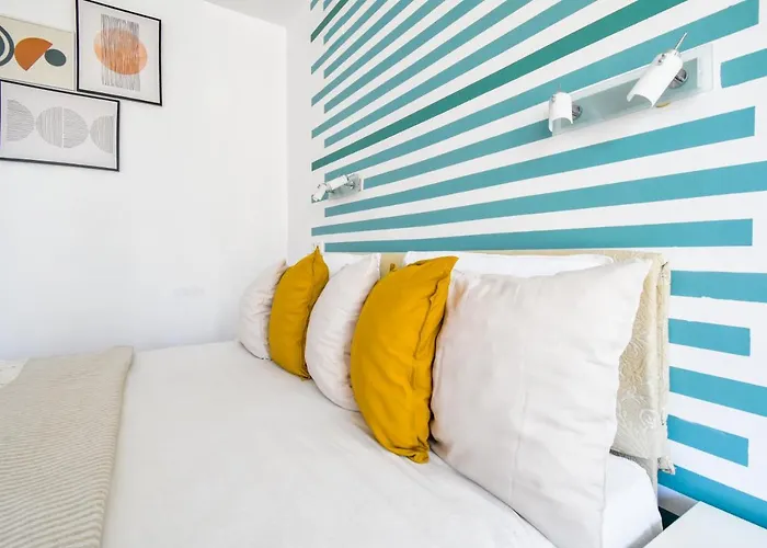 Apartman Modern - Meters Away From The