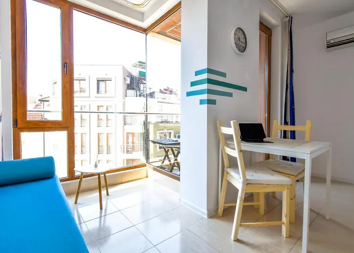 Modern - Meters Away From The Apartman Pomorie