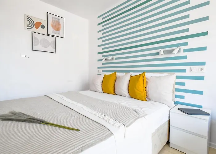 Modern - Meters Away From The Apartman Pomorie